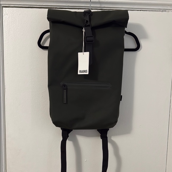 RAIN ROLTOP RUCKSACK - Picture 2 of 8